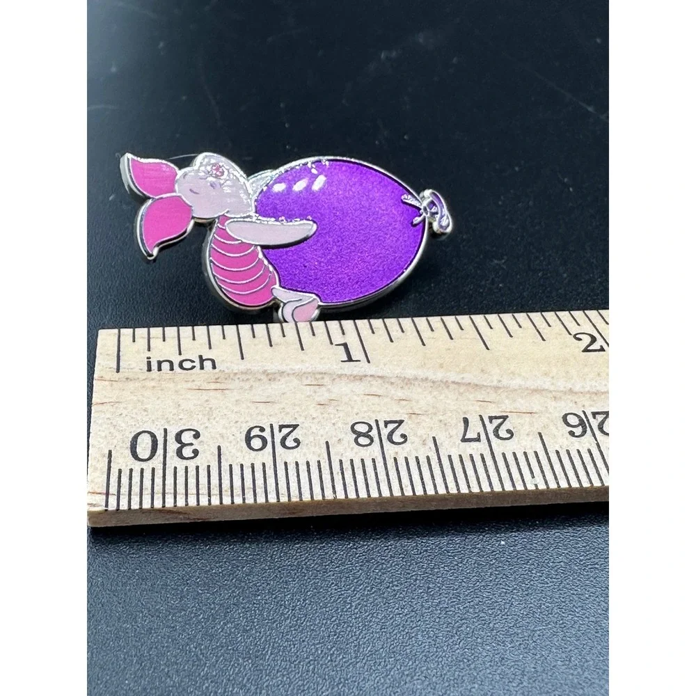 NEW Winnie the Pooh Disney Store exclusive pin on pin Piglet Glitter Balloon